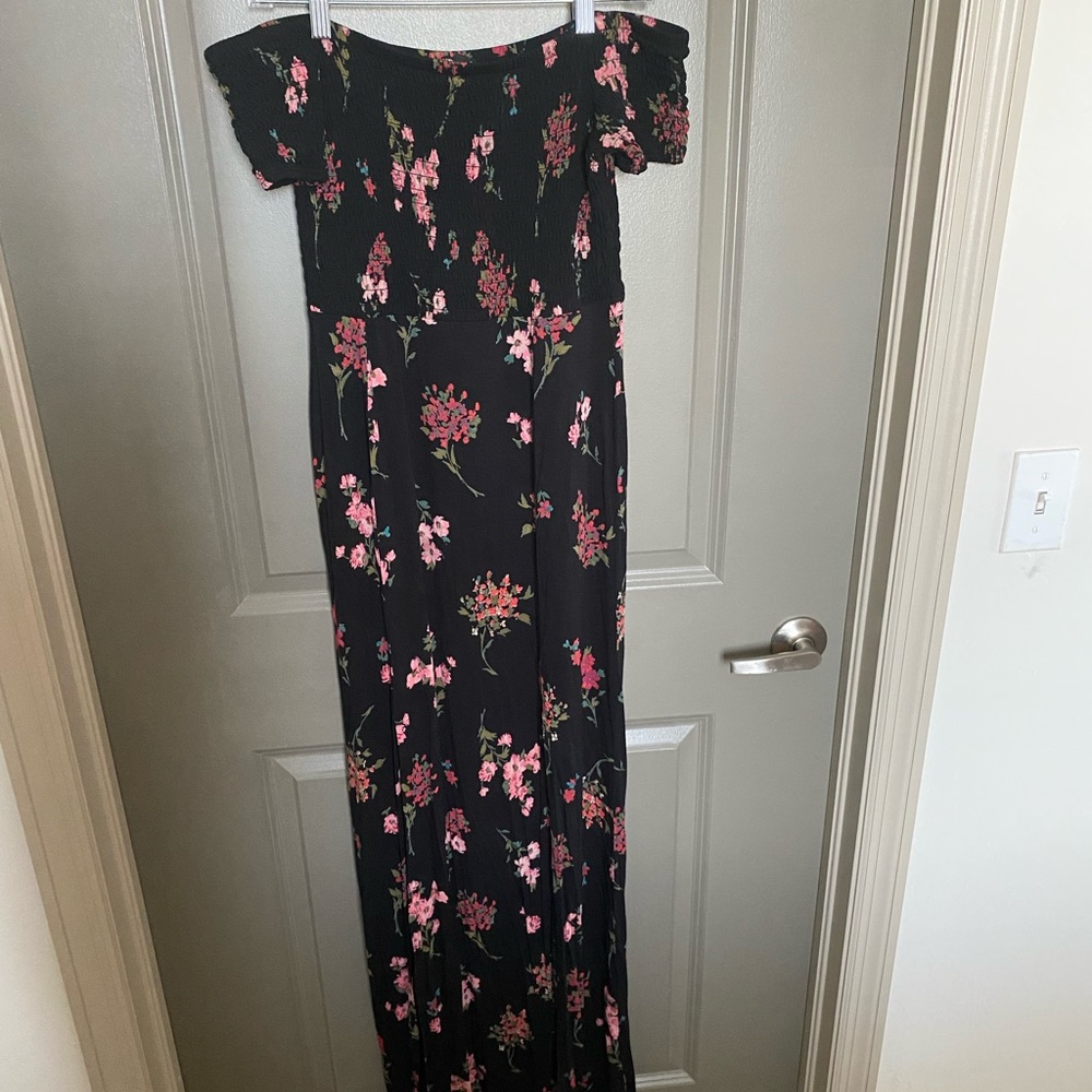 Express Black floral maxi dress size M
